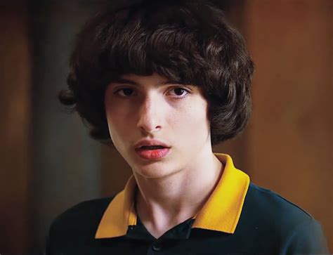 who plays mike in stranger things